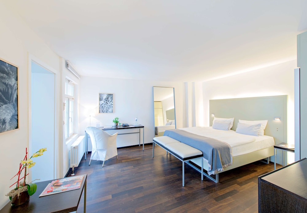 Arthotel Heidelberg 8/50