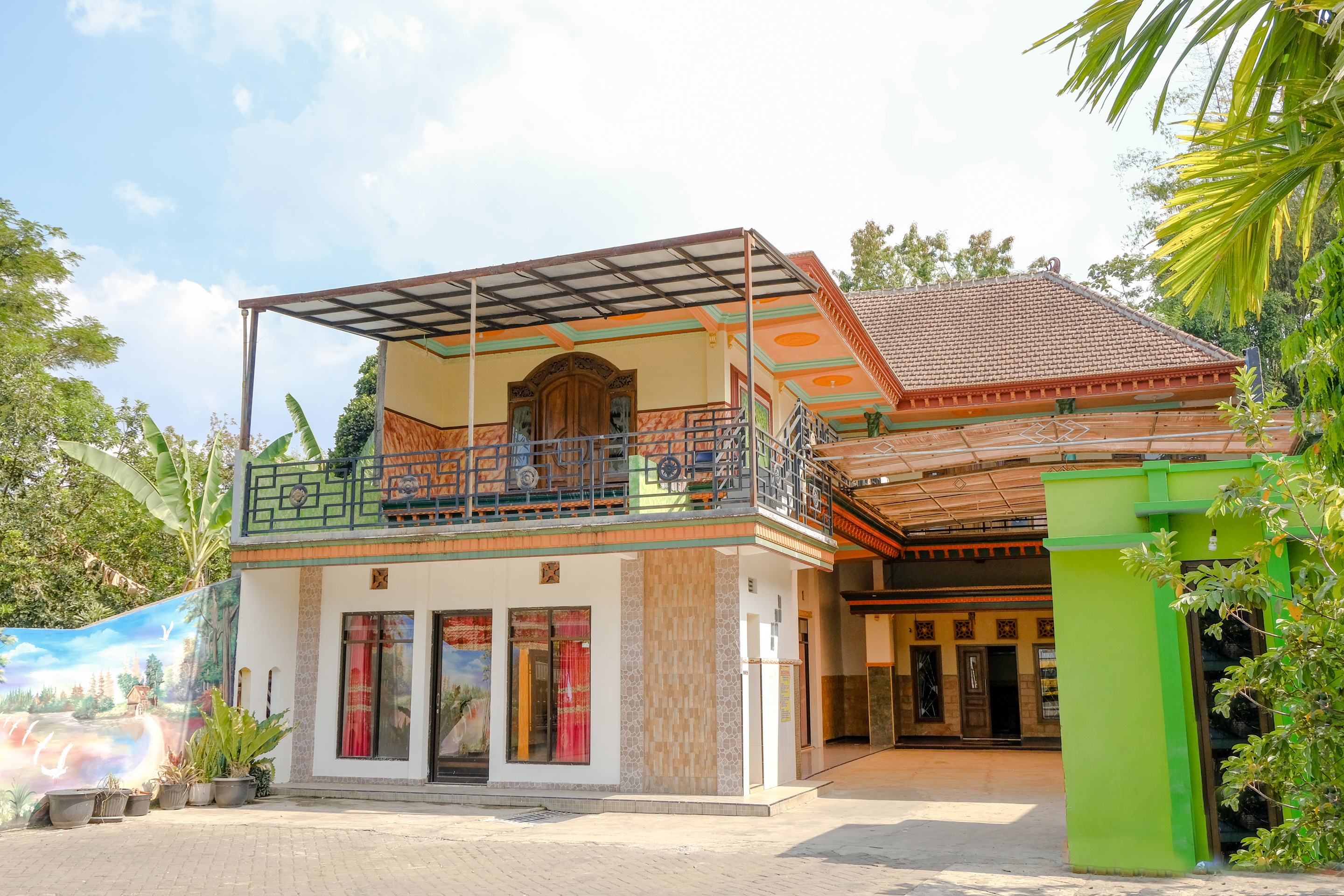 OYO 1689 Sumber Urip Family Homestay Syariah 1/22