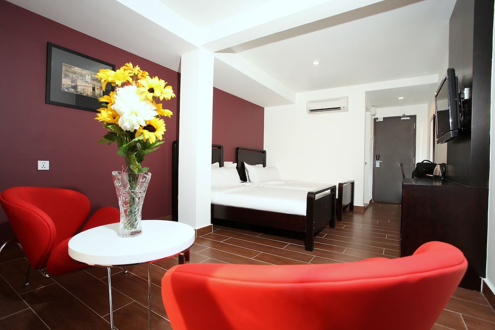 Crossroads Hotel 20/46