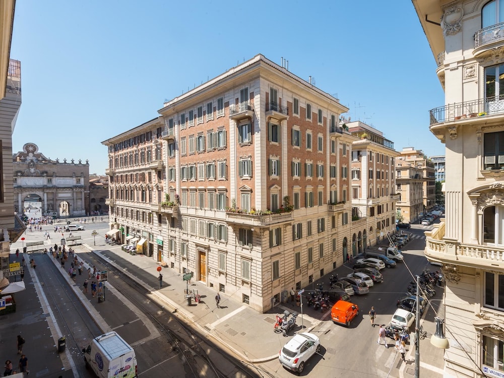 RSH Popolo Elegant Two Bedroom Apartment 1/27