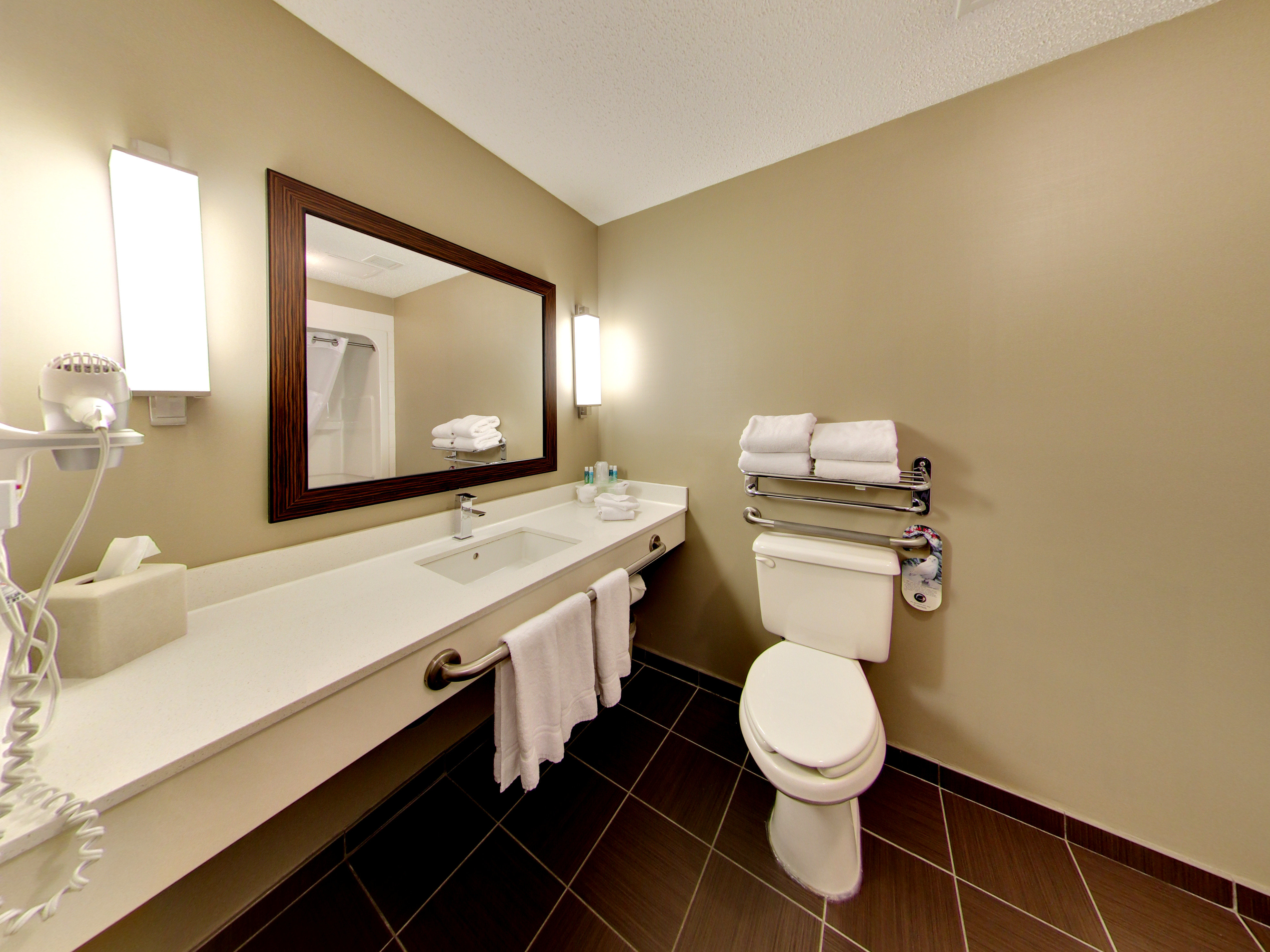 Holiday Inn Express Hotel Suites Edmonton International Airport 49/50