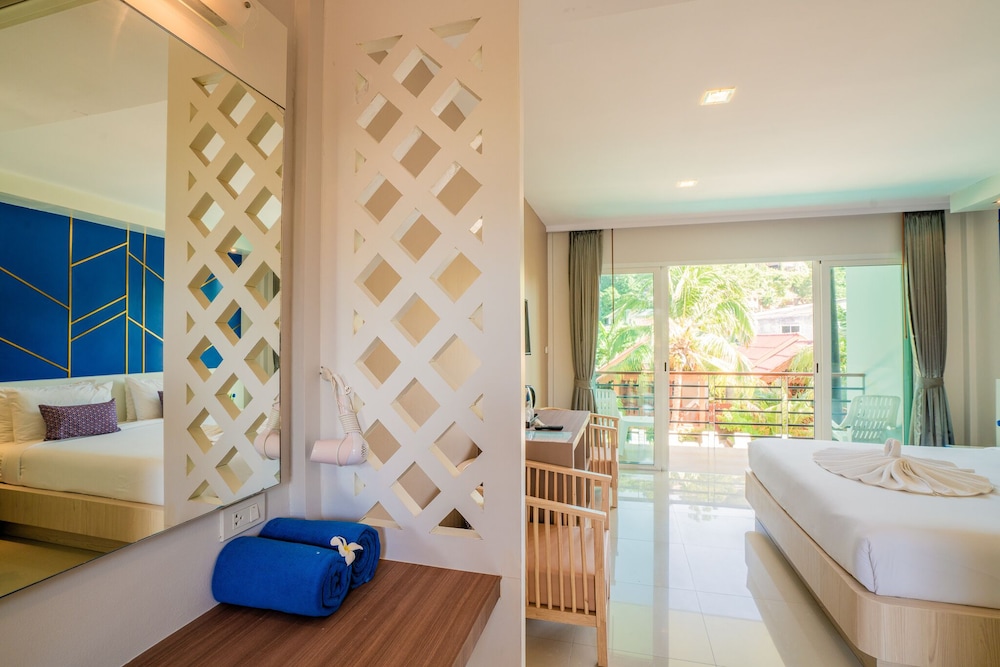 Phi Phi Anita Resort 67/76