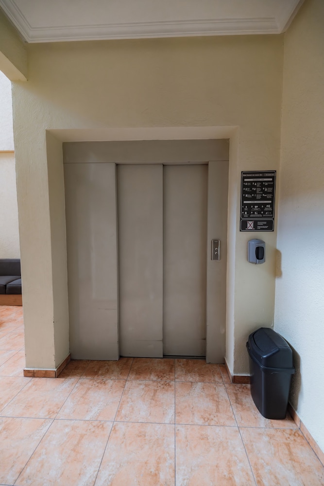 Hotel Alcazar 9/59