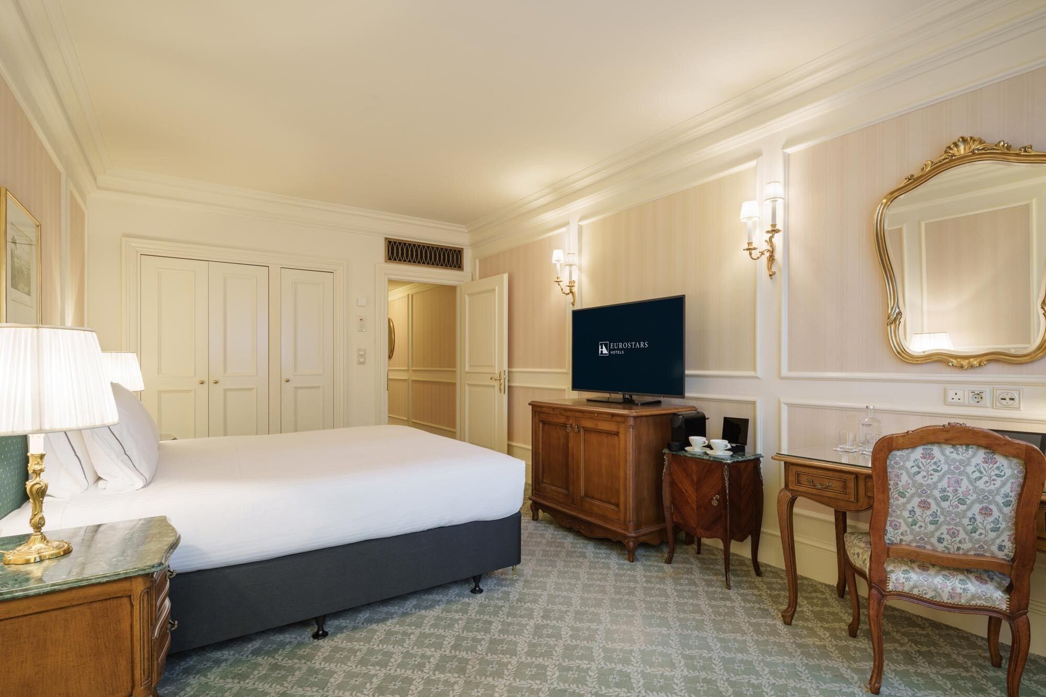 Eurostars Grand Hotel Wien 17/82