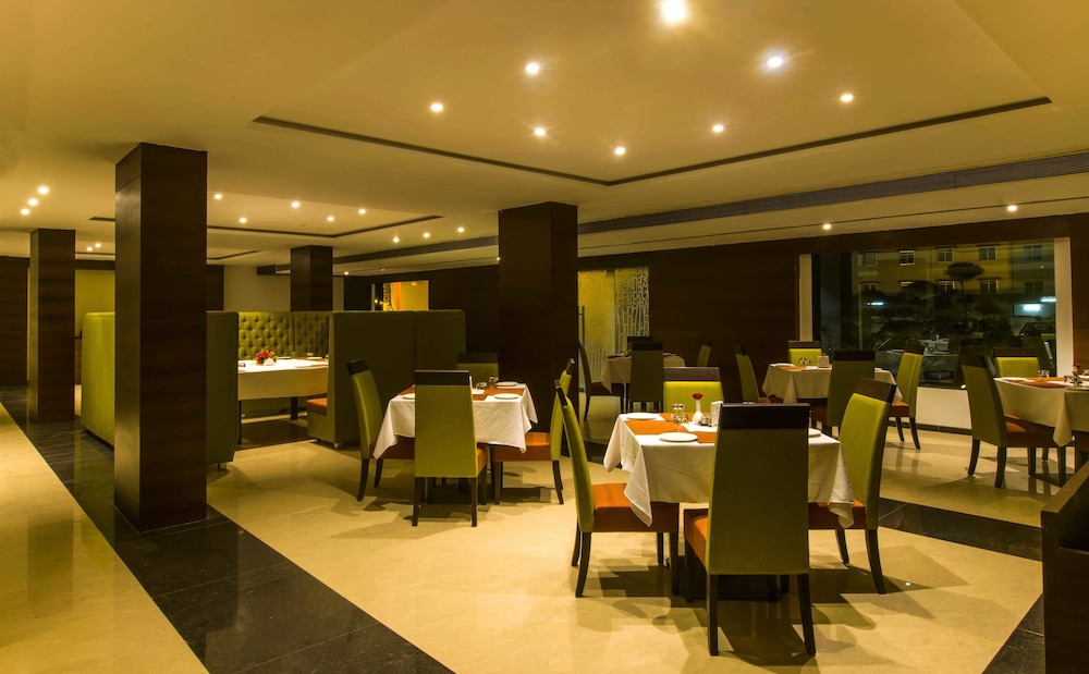 Hotel Atharva 11/17