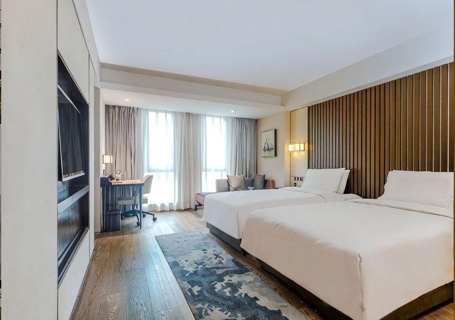 Elegant, 2 Beds
