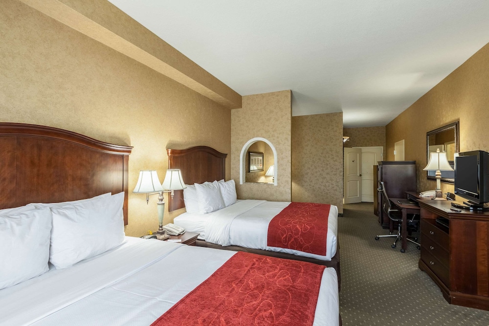 SUITE, 2 QUEEN BEDS, ACCESSIBLE