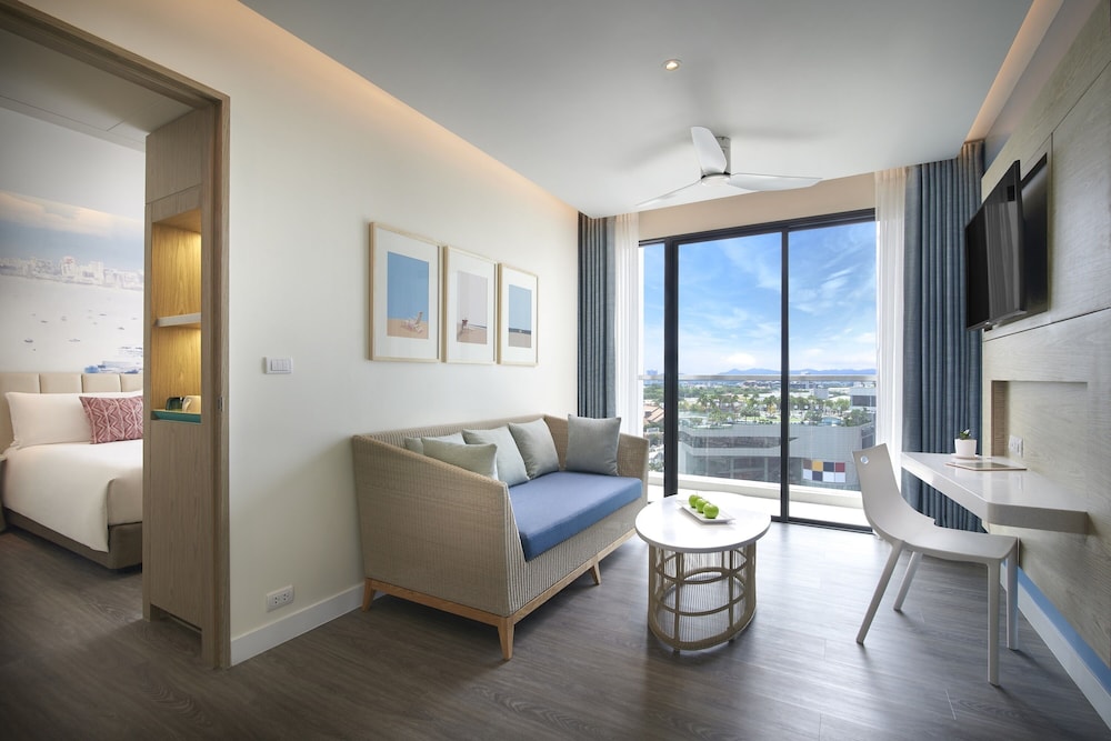 OZO North Pattaya 48/72