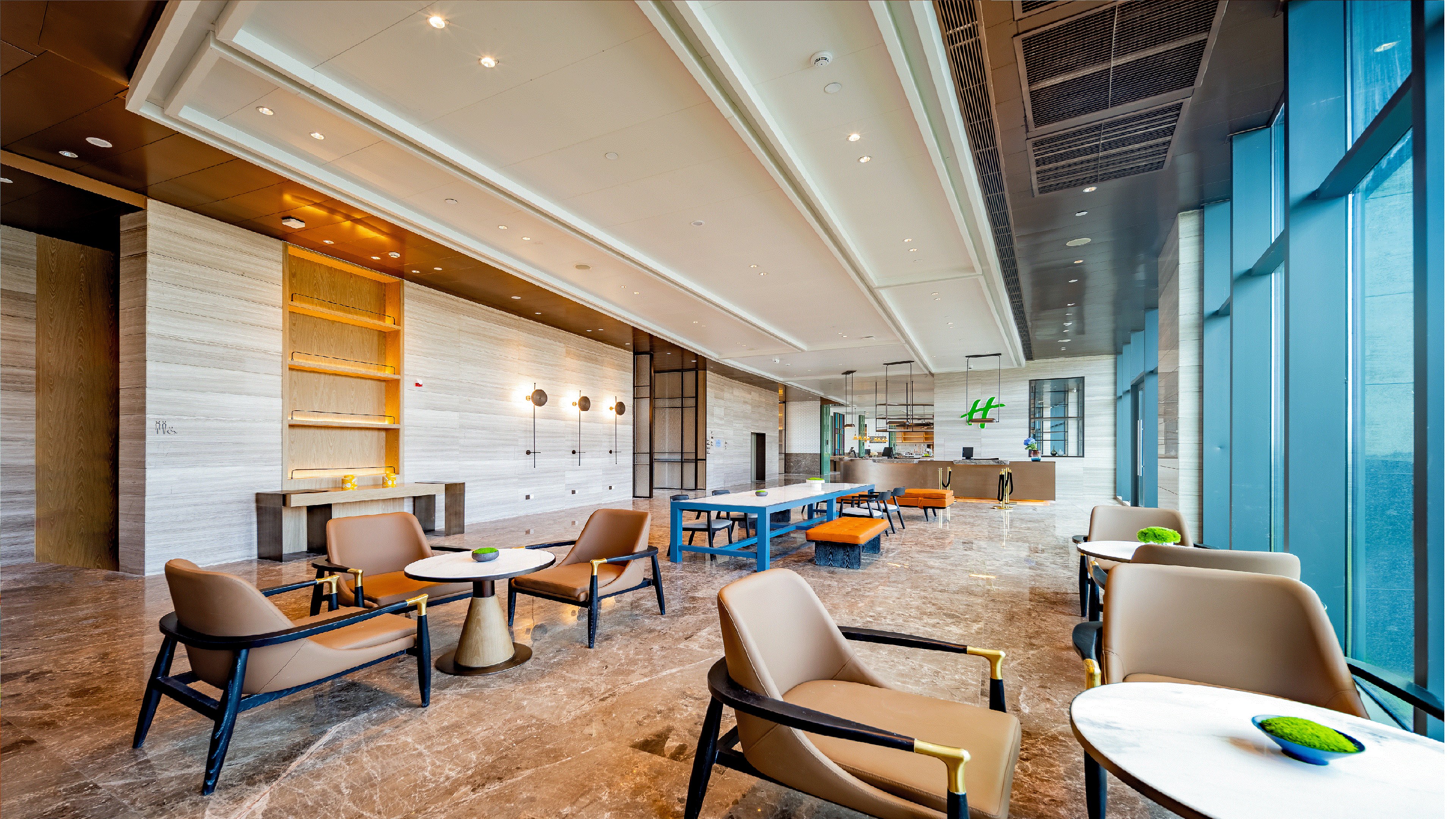 Holiday Inn Zhuhai City Center 37/50