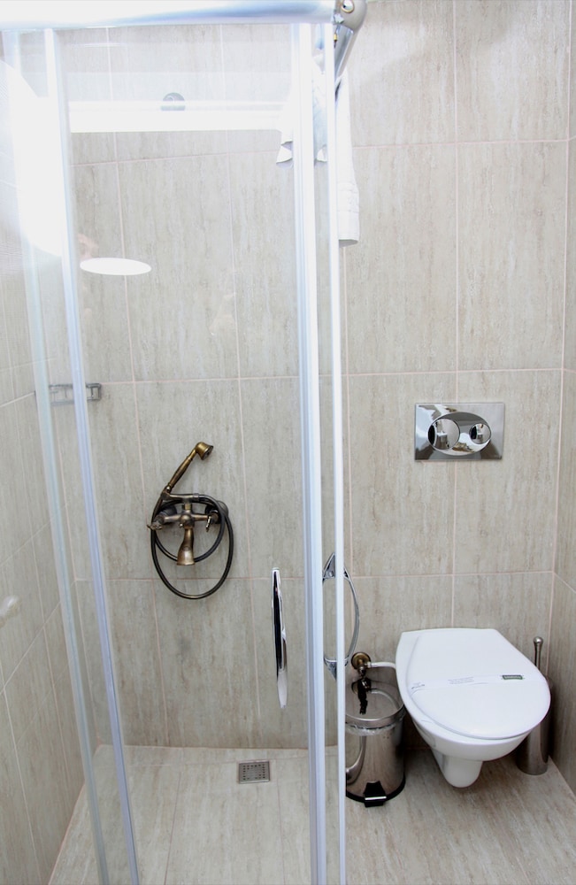 Divani Ali Hotel 10/67