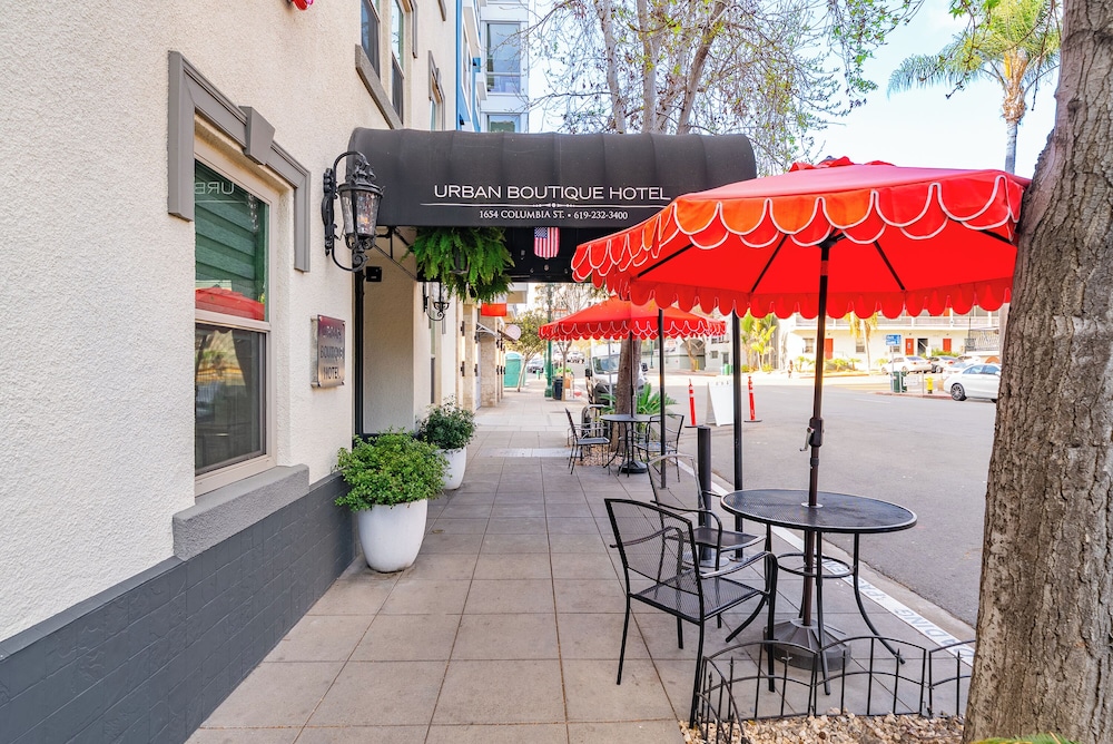 Urban Boutique Hotel 66/82