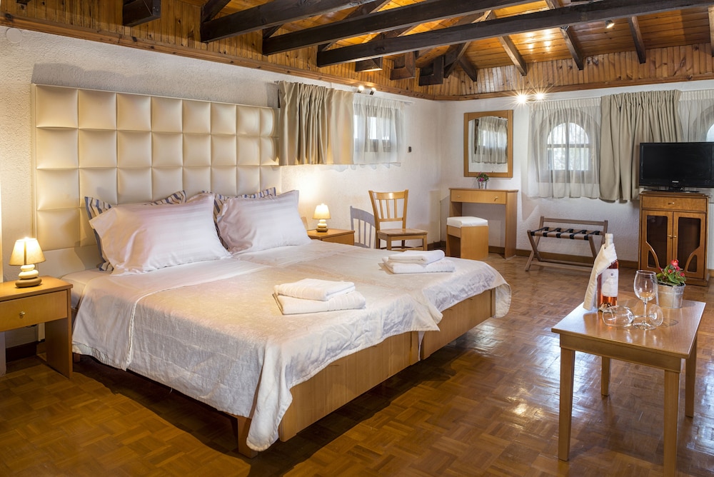 Classic, Quadruple, Twin Beds, Trundle Bed, Sofa, Villa Building