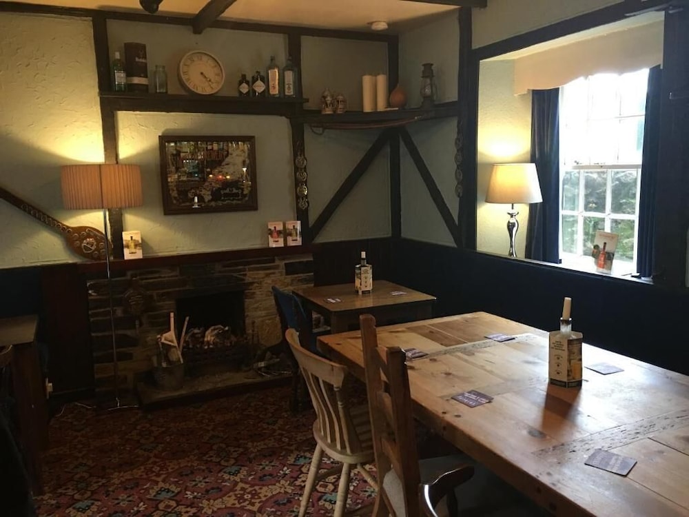 The Bugle Inn 39/49