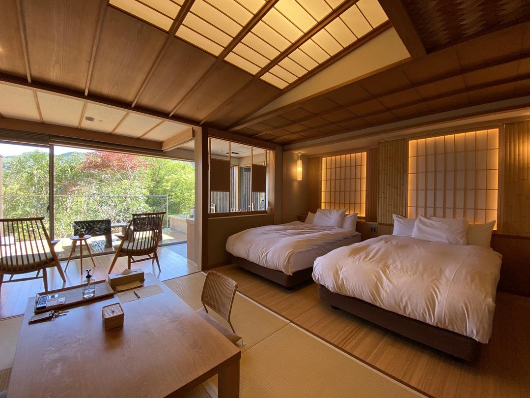 Semi Western, Style, with View, Bathtub