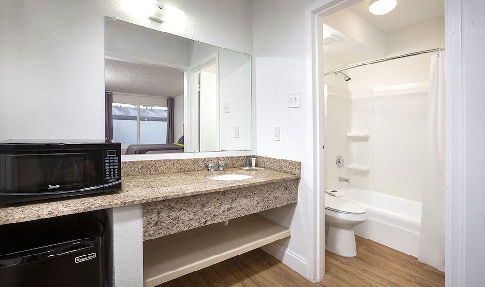 Weekly Inn Jacksonville 28/28