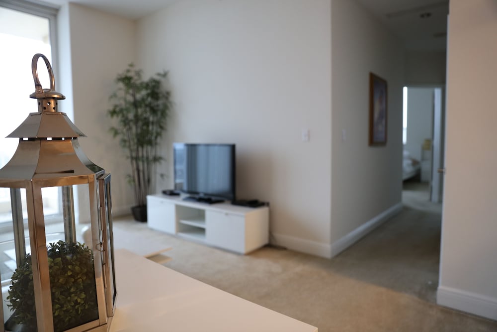 Towers of Dadeland by Miami Vacations 45/60