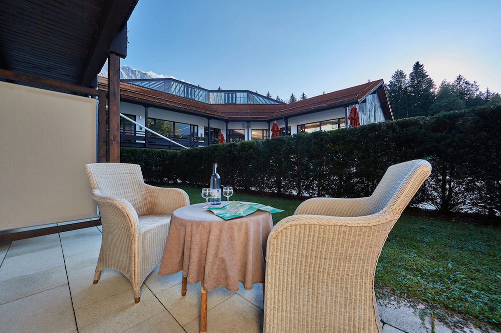 HOTEL AM BADERSEE 4/64