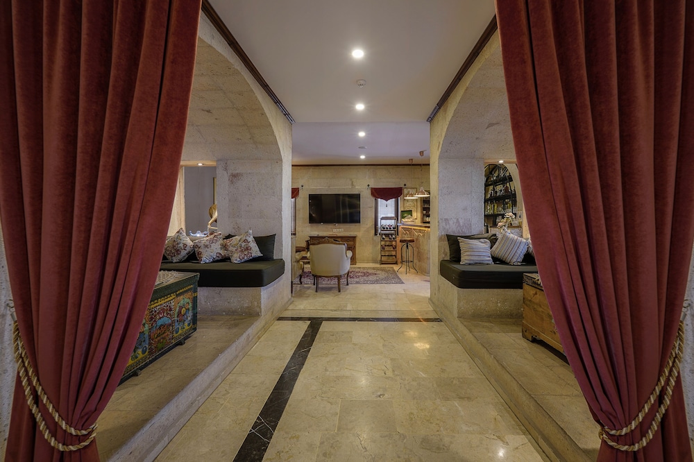 Heybe Hotel 36/50