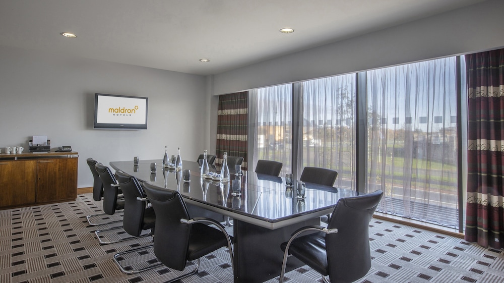 Maldron Hotel Tallaght 57/60