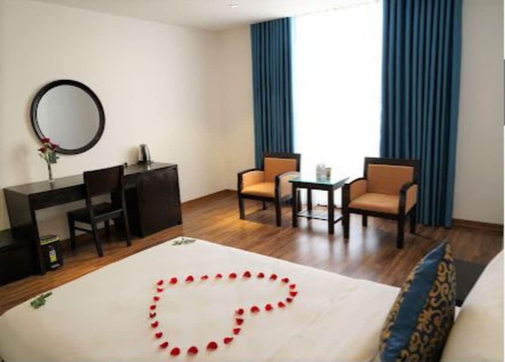Nostalgia Ds Hotel 8/27