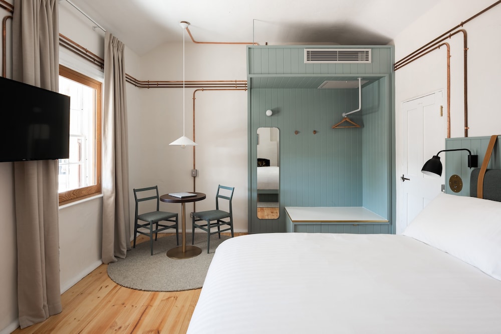 Garde Hotel (Warders Hotel) 15/46