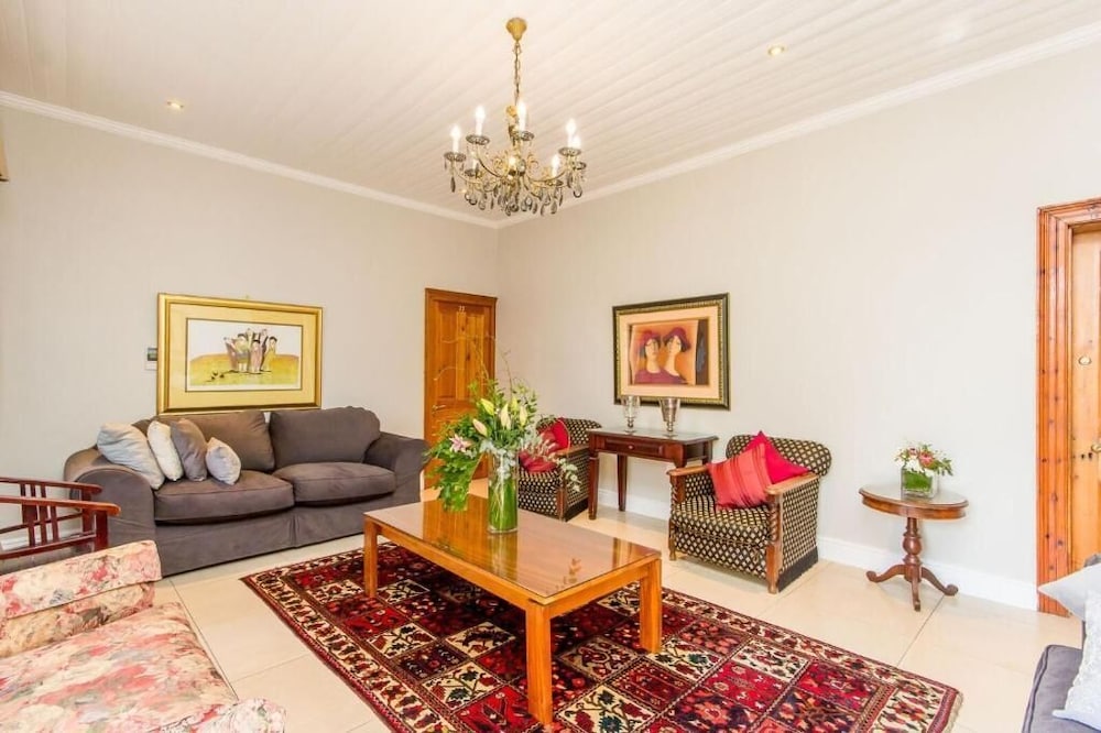 Lemoenkloof Guest House 34/50