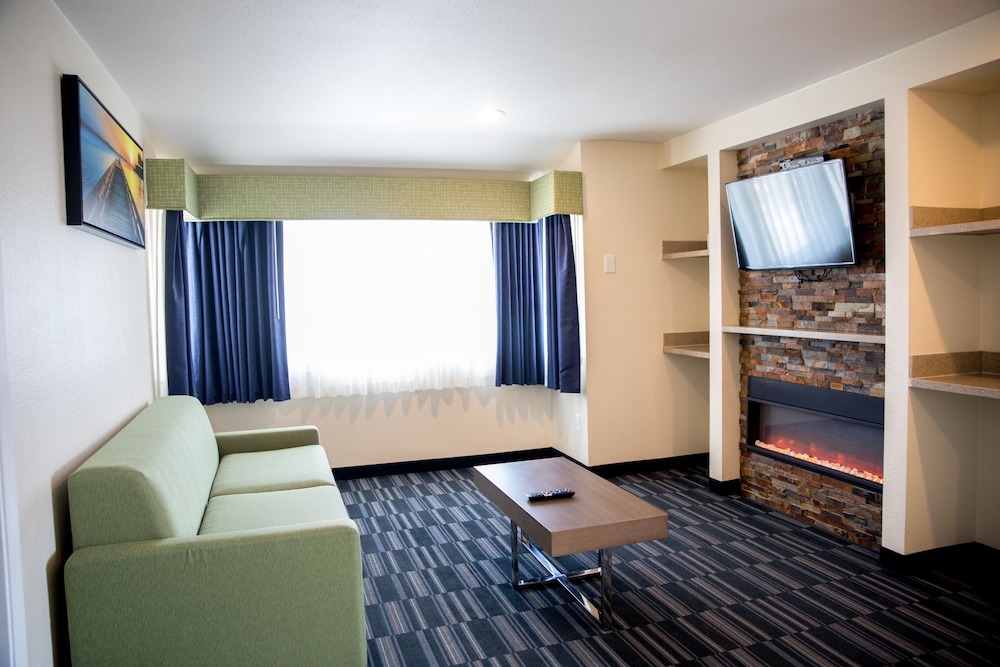 Days Inn by Wyndham Monterey Downtown 19/31