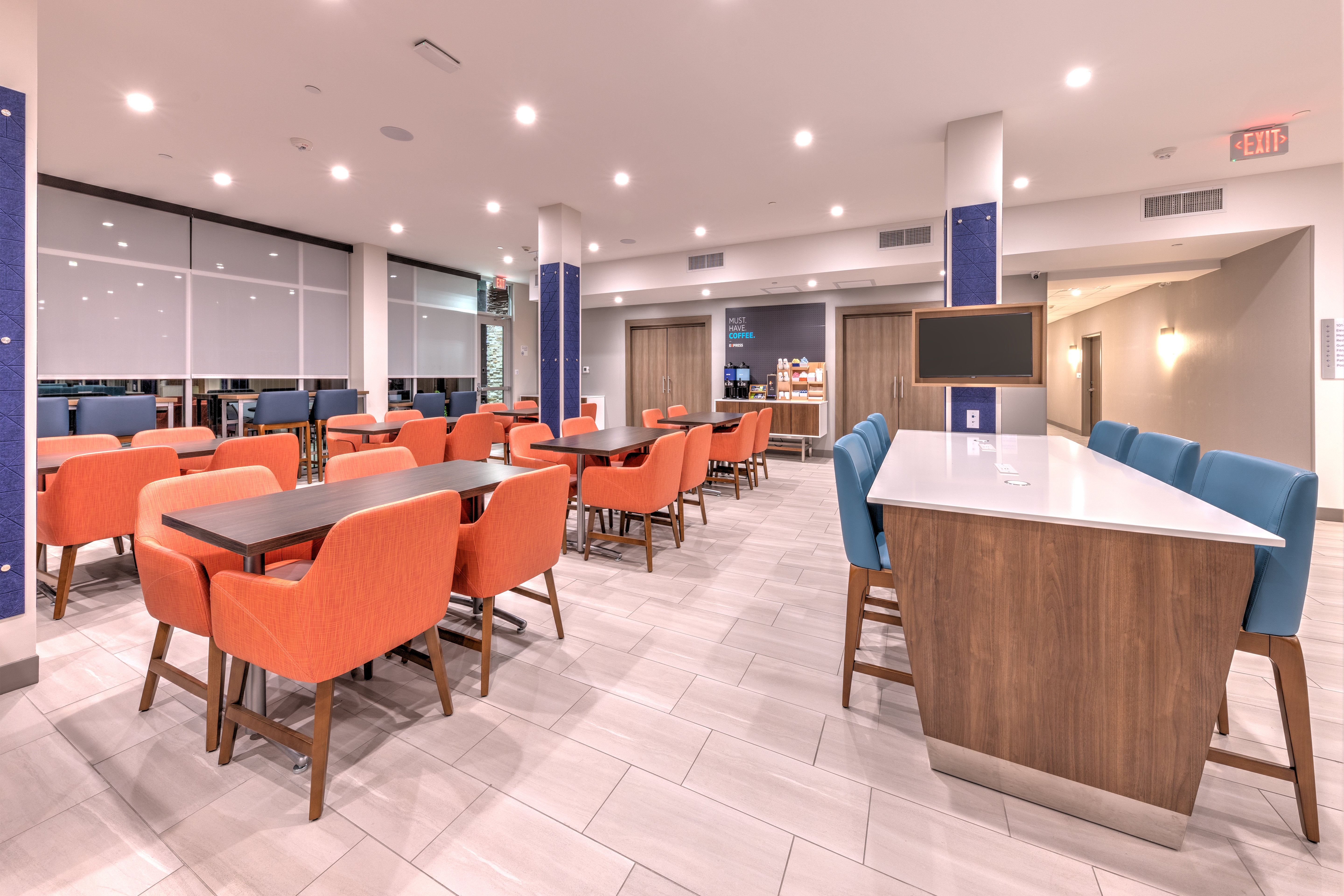 Holiday Inn Express & Suites Austin Airport East 41/44