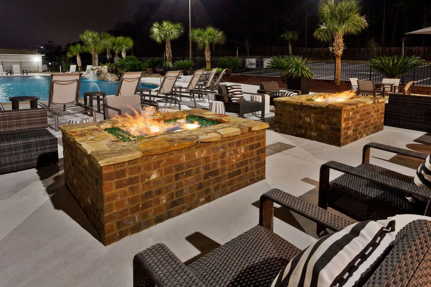Doubletree By Hilton Dothan Al 23/33