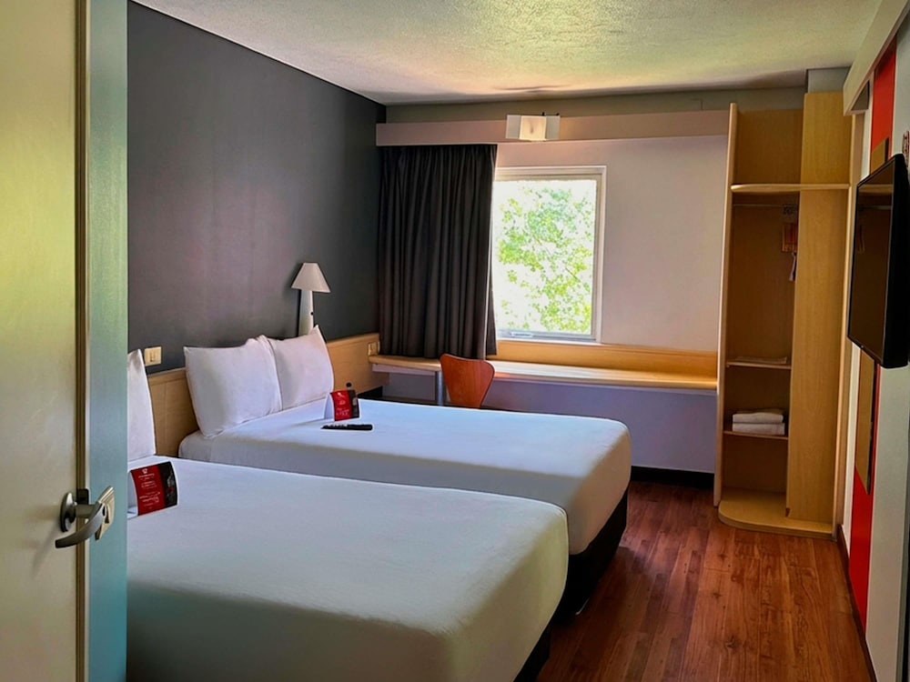 Ibis Mexico Perinorte 16/48