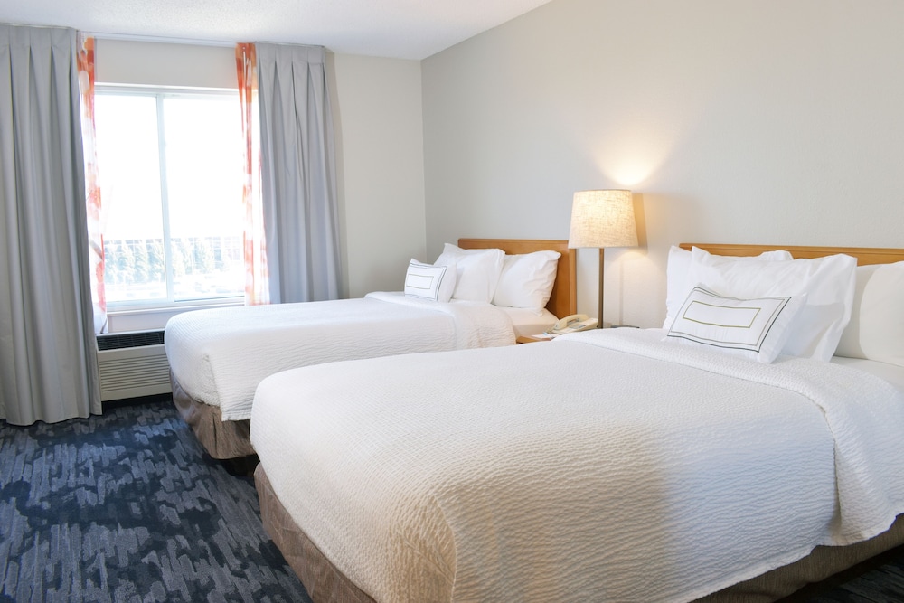 Room at Fairfield Inn And Suites Indianapolis East, INDIANAPOLIS - IN