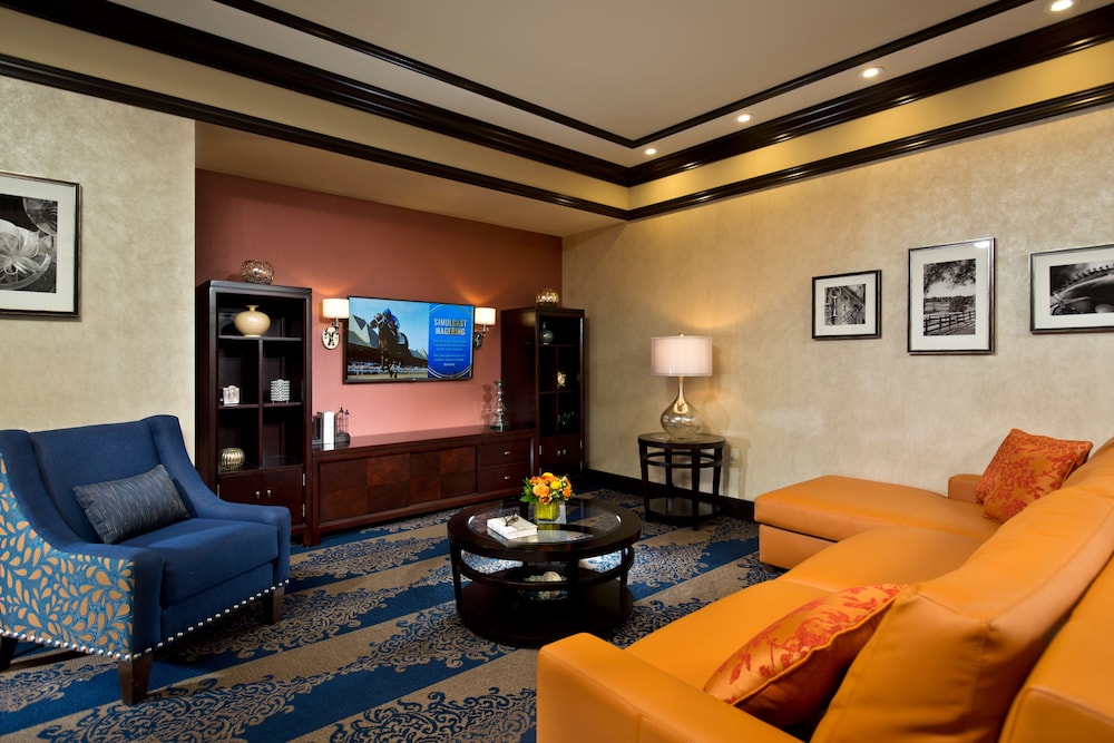 Saratoga Casino Hotel 44/68
