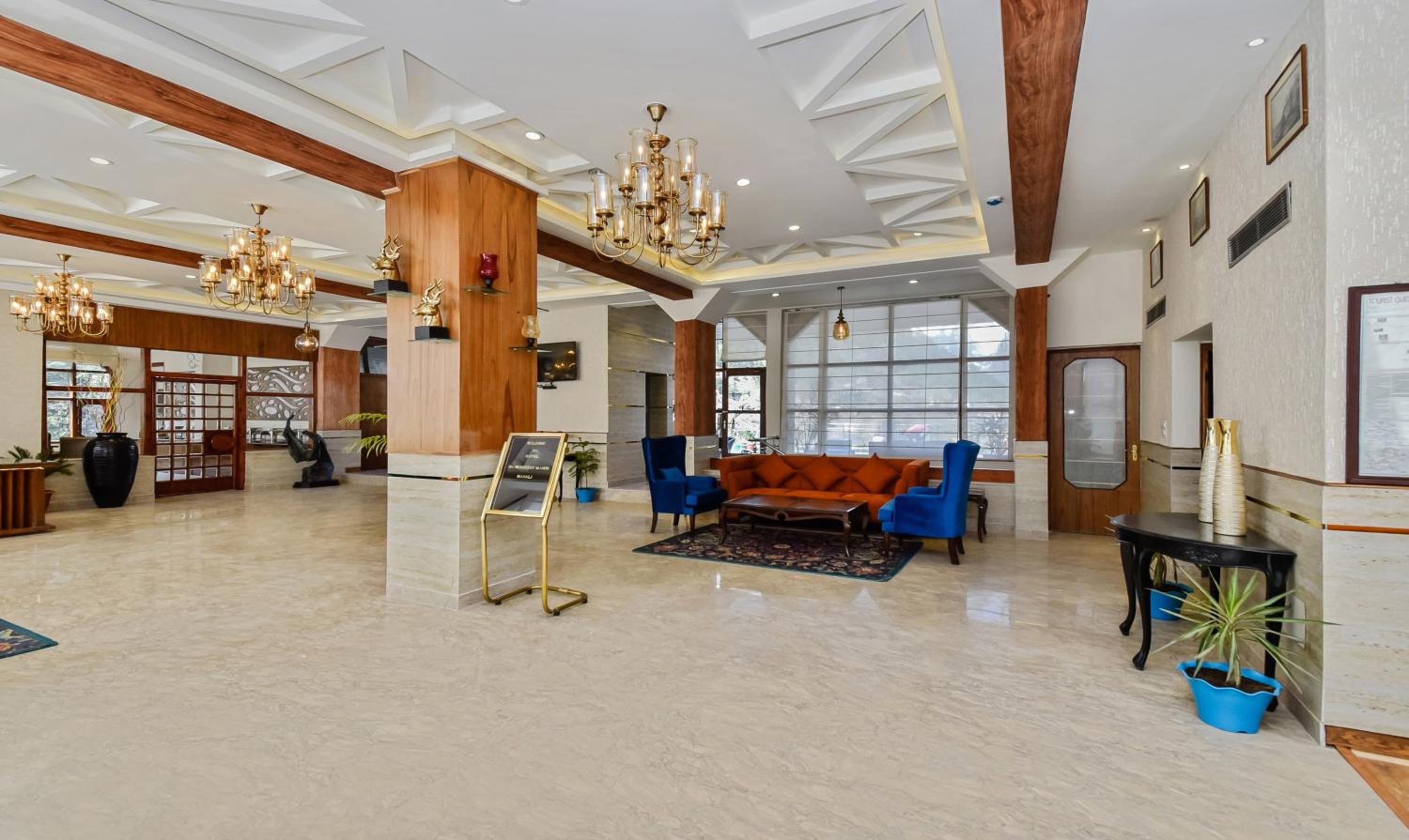 SNOWCREST MANOR 28/41