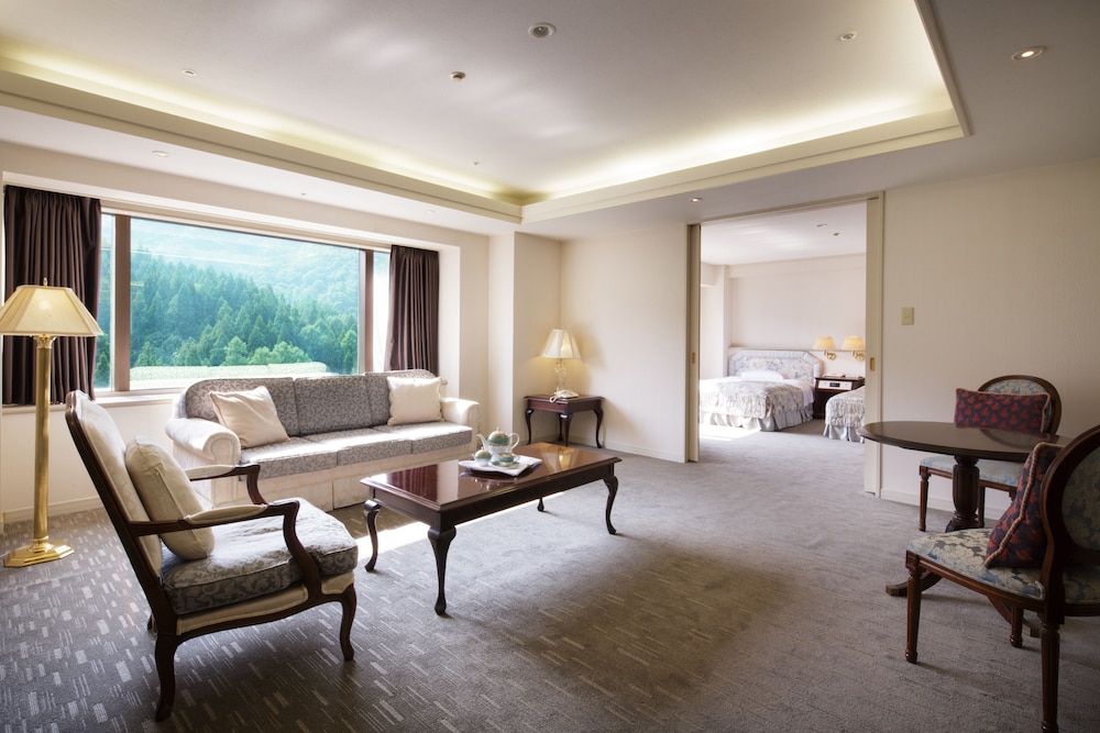 Naspa New Otani Hotel 41/75