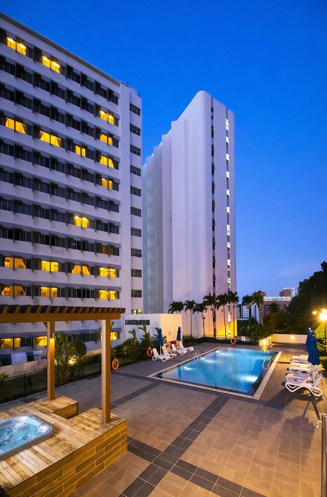 DoubleTree by Hilton Singapore Robertson Quay 2/78