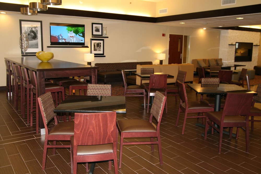 Hampton Inn Stroudsburg Poconos 36/45