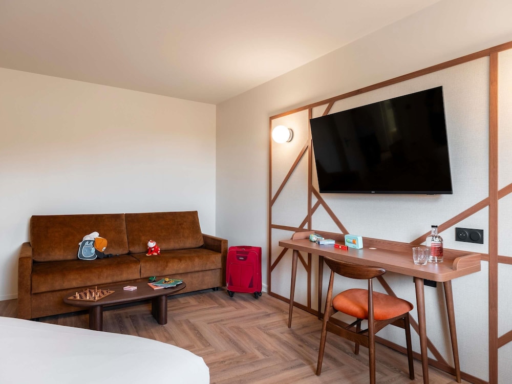 Mercure Rouen Champ de Mars 46/73
