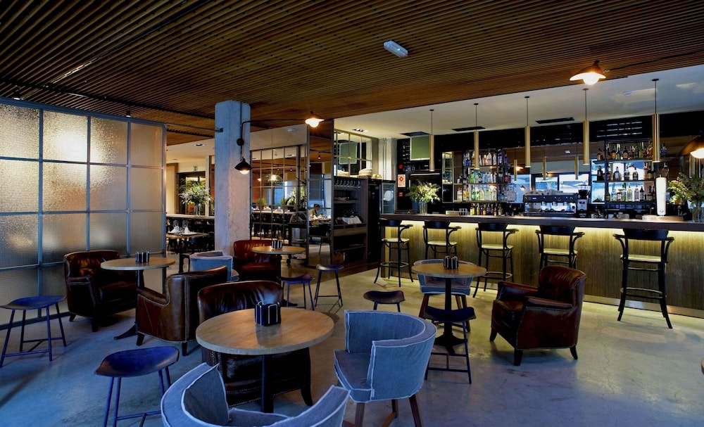 Hotel Aravaca Village 36/55
