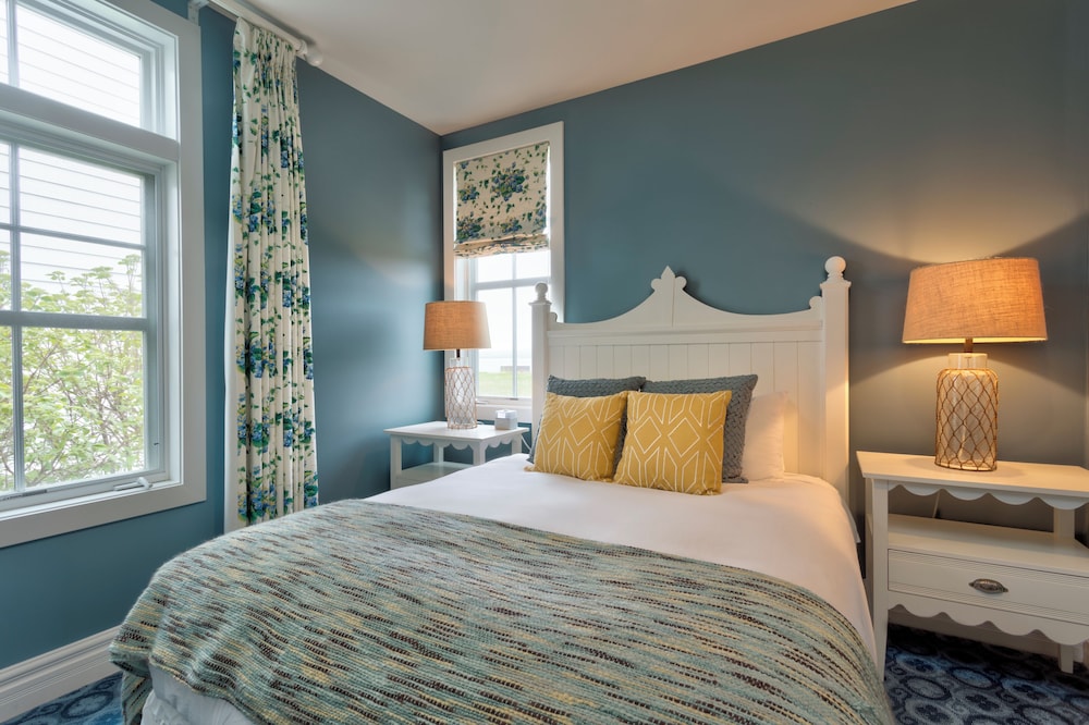 2 Bedrooms, Cottage, 2 Queen Beds, Lake Side, Sofa