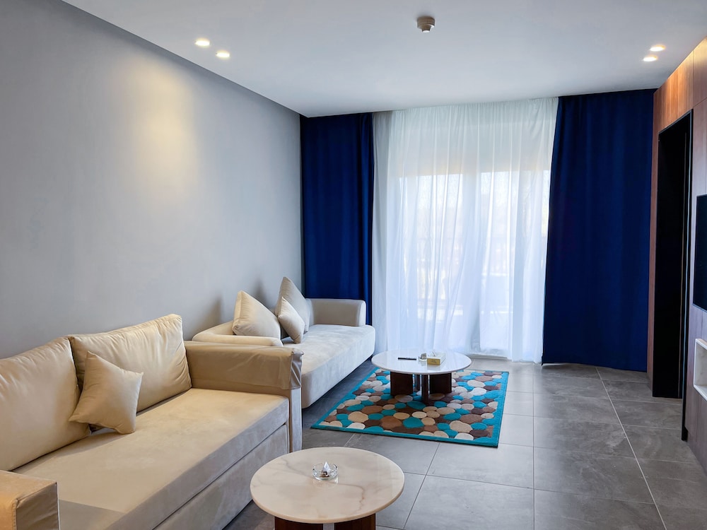 Nubian Island Hotel 40/70