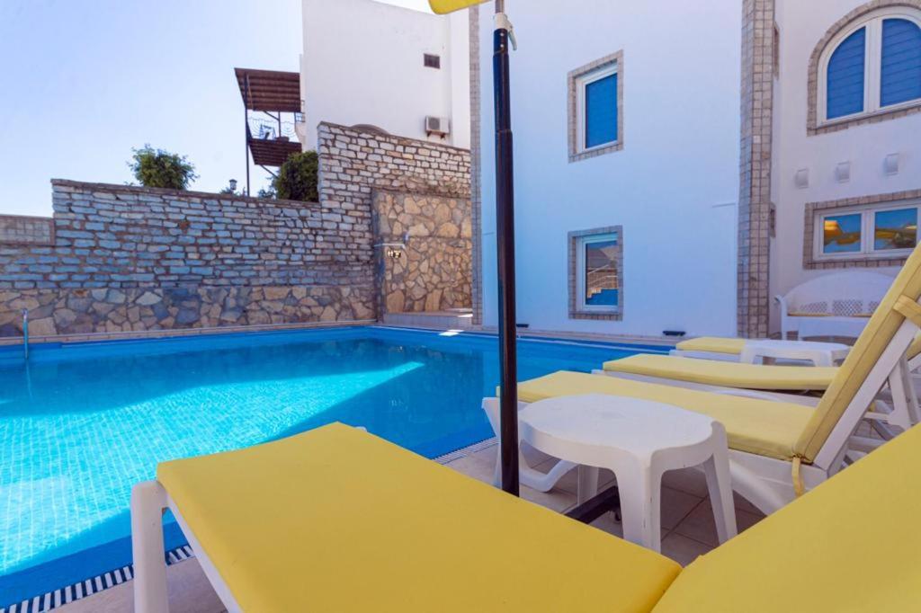 Hola Bodrum 23/32