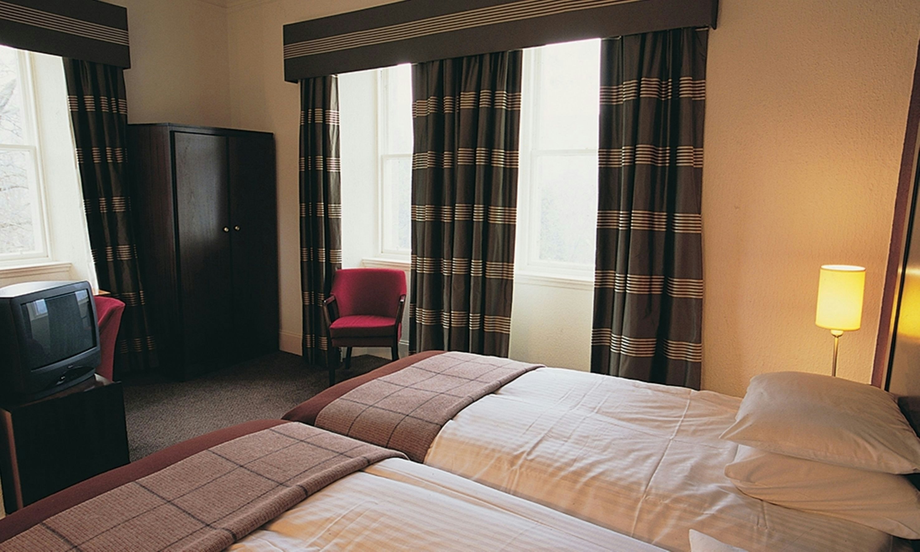 SUPERIOR, TWIN BEDS, MOUNTAIN VIEW