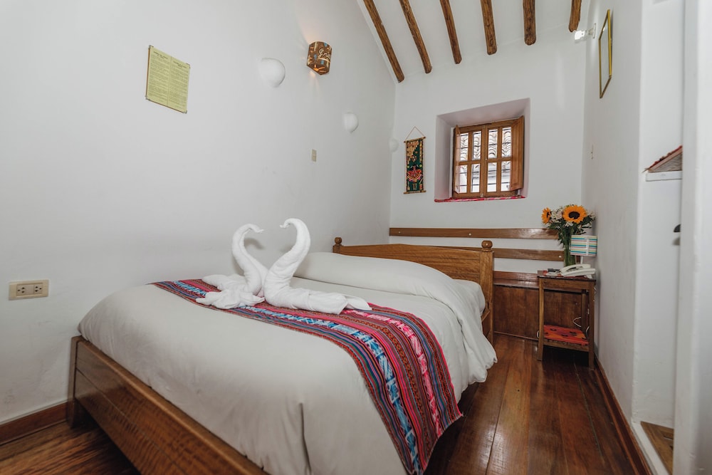 Hostal El Grial 37/53