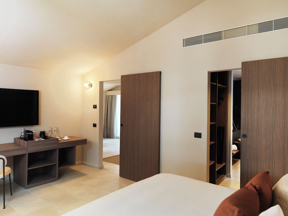 Costa Borgo Ragusa 13/35