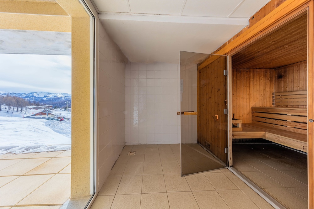 Les Cimes Du Val D'allos Hotel 27/33