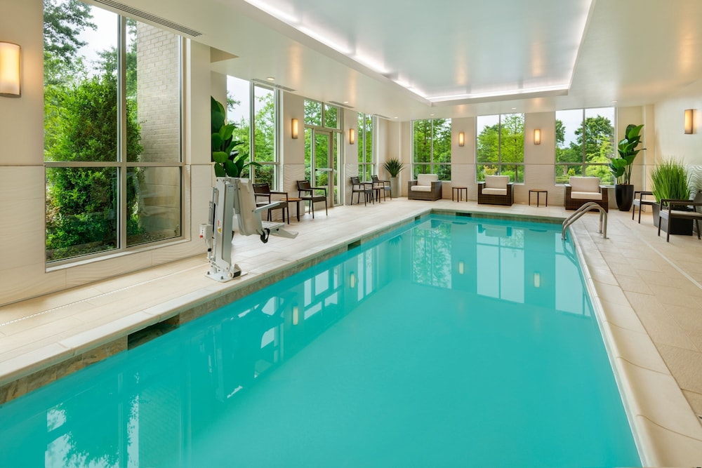 Courtyard Atlanta Alpharetta Avalon Area in ALPHARETTA - GA