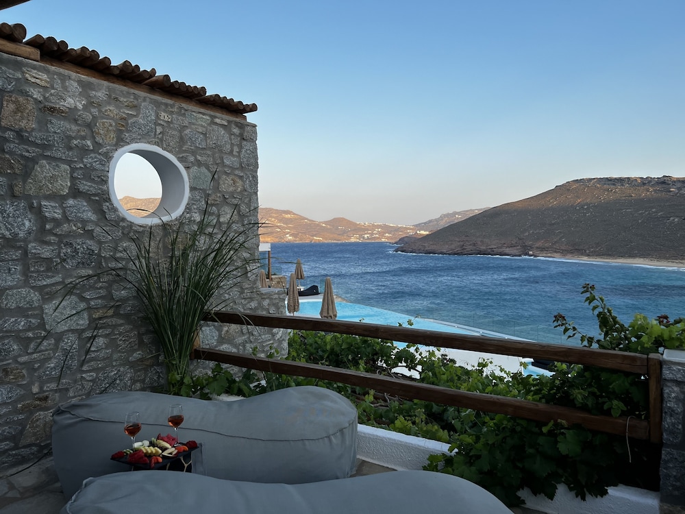 Panormos Village Seaside Resort 72/81