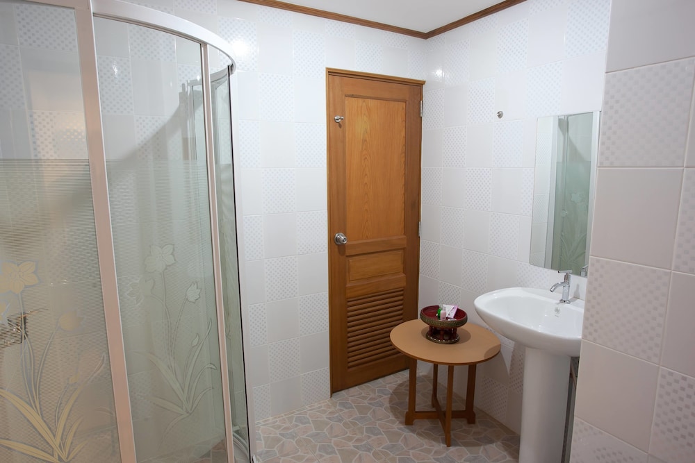 Zaza Hotel 48/49