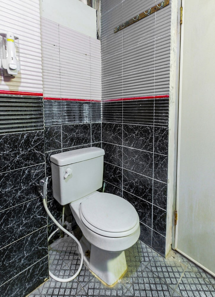 OYO 2628 Kartini Residence 28/29