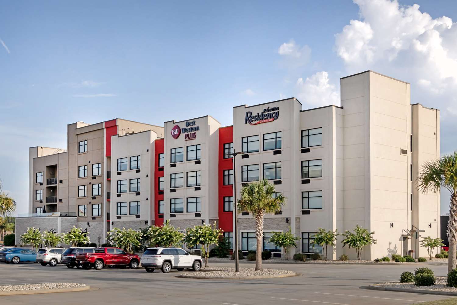 Best Western Plus Executive Residency Rigby's Water World Hotel 42/44